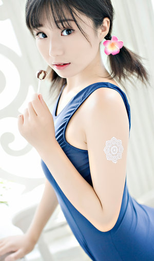 夜总会看门人正片